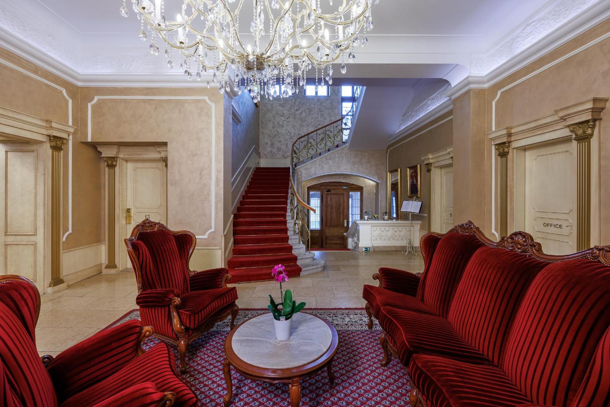 Pension U Golfu Cihelny Карловы Вары Экстерьер фото