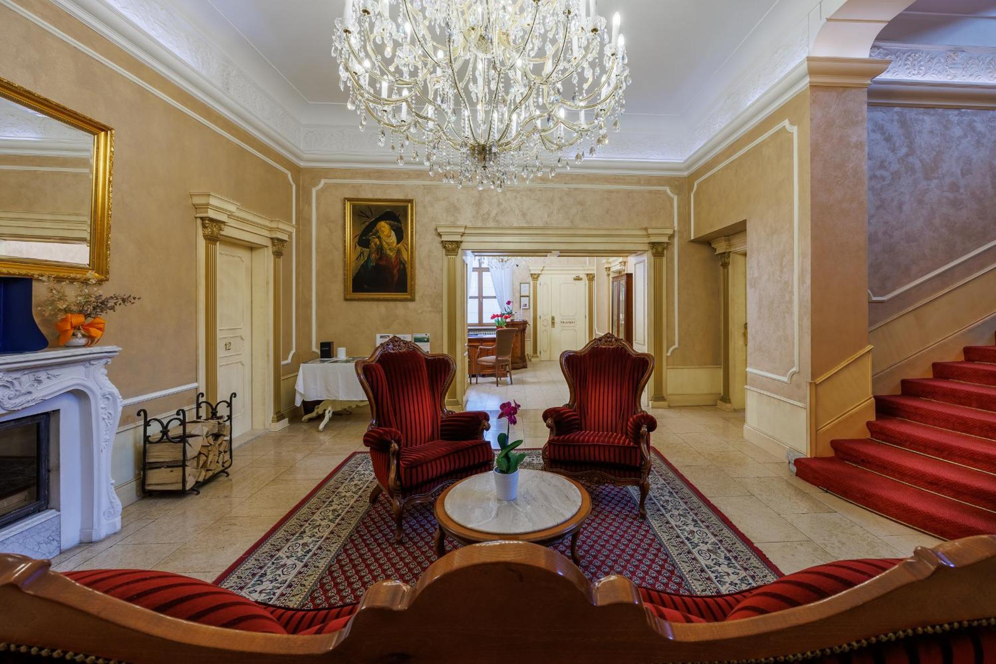 Pension U Golfu Cihelny Карловы Вары Экстерьер фото