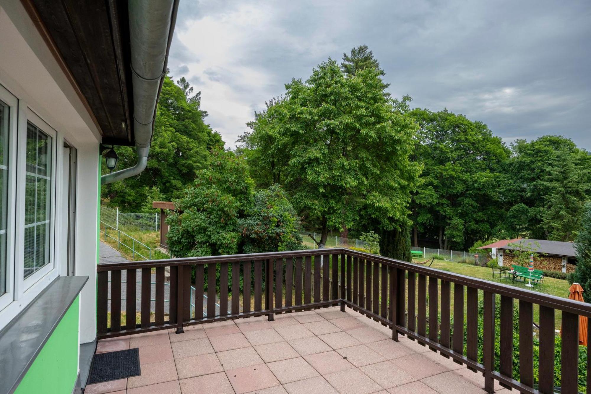 Pension U Golfu Cihelny Карловы Вары Экстерьер фото